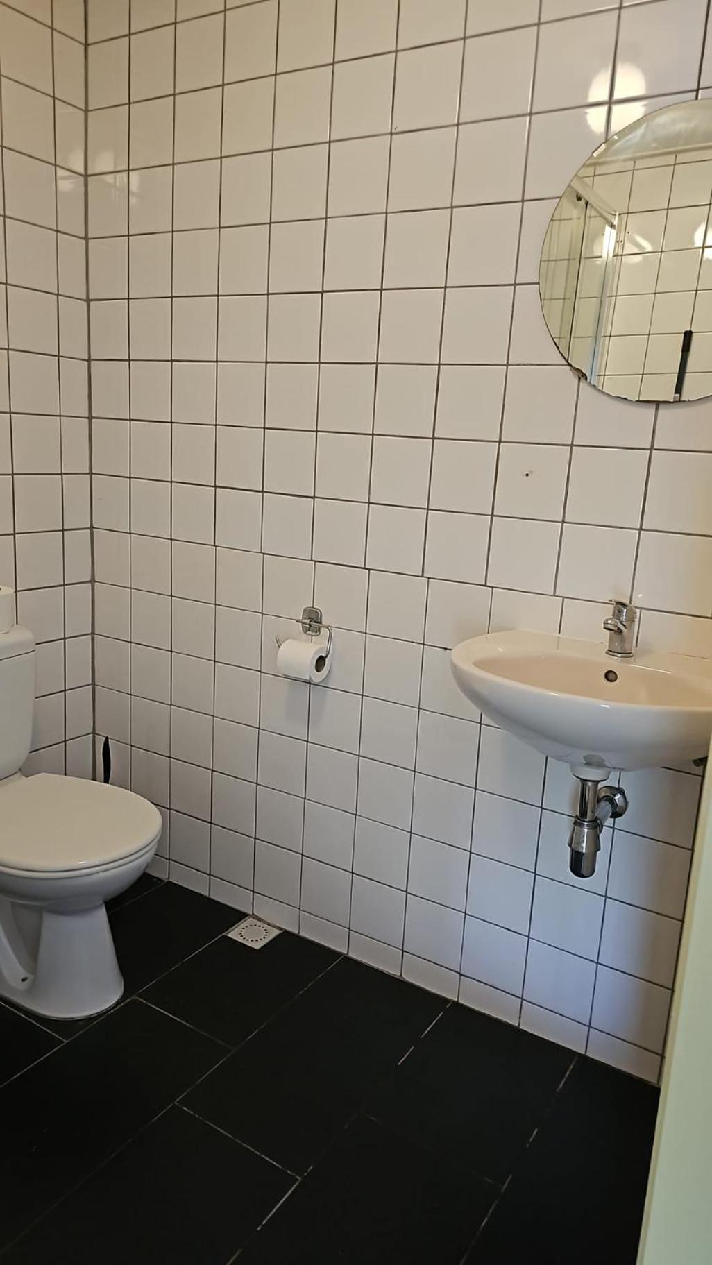 Benb Pieterburen Broek Luaran gambar